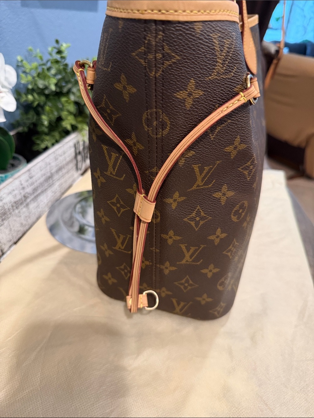 Authentic Louis Vuitton Never Full MM monogram - Picture 3 of 17